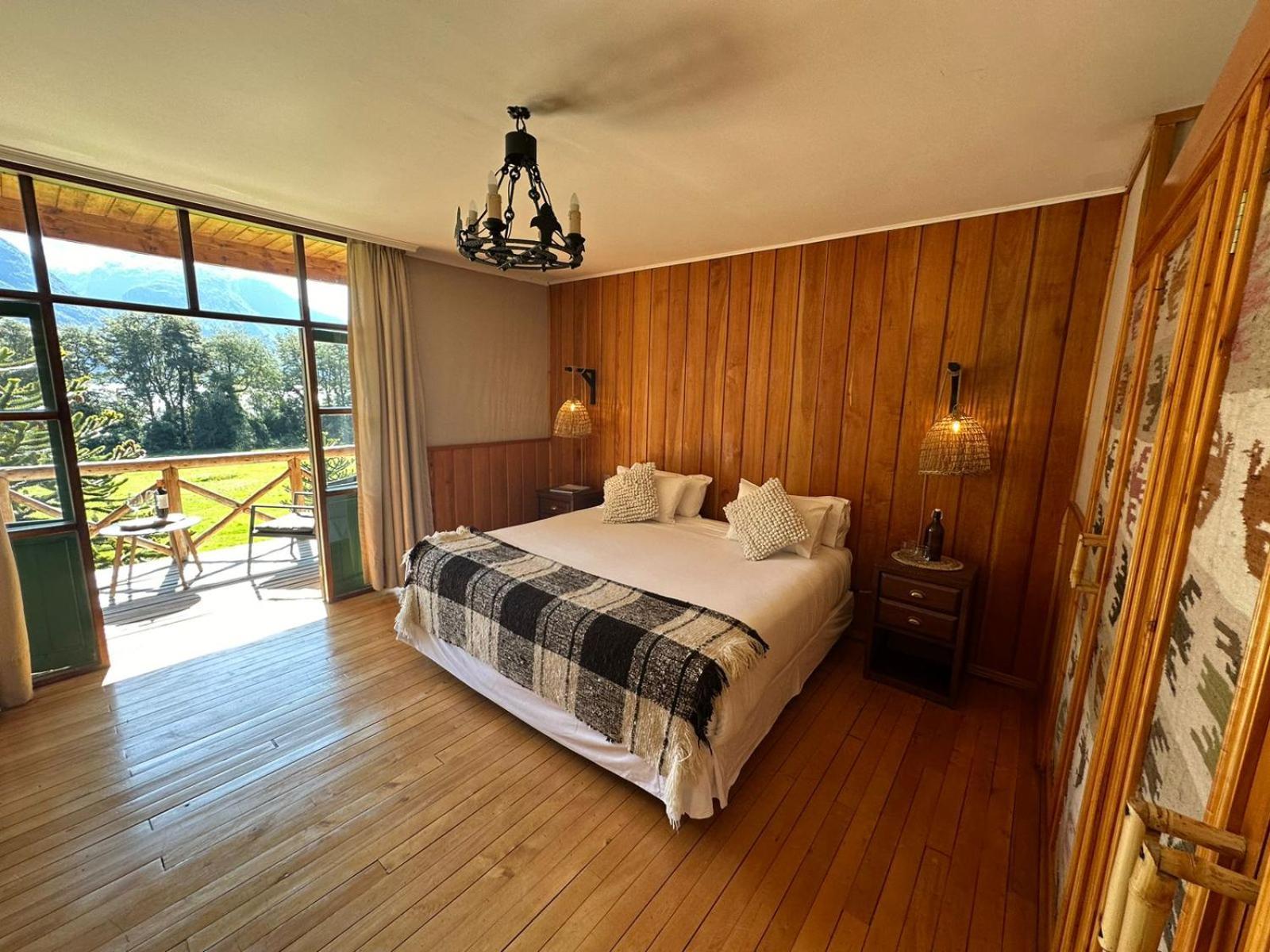 Mitico Puelo Lodge Las Gualas Exterior photo