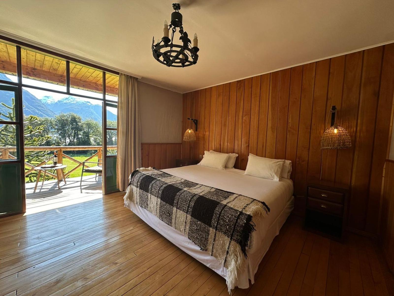 Mitico Puelo Lodge Las Gualas Exterior photo