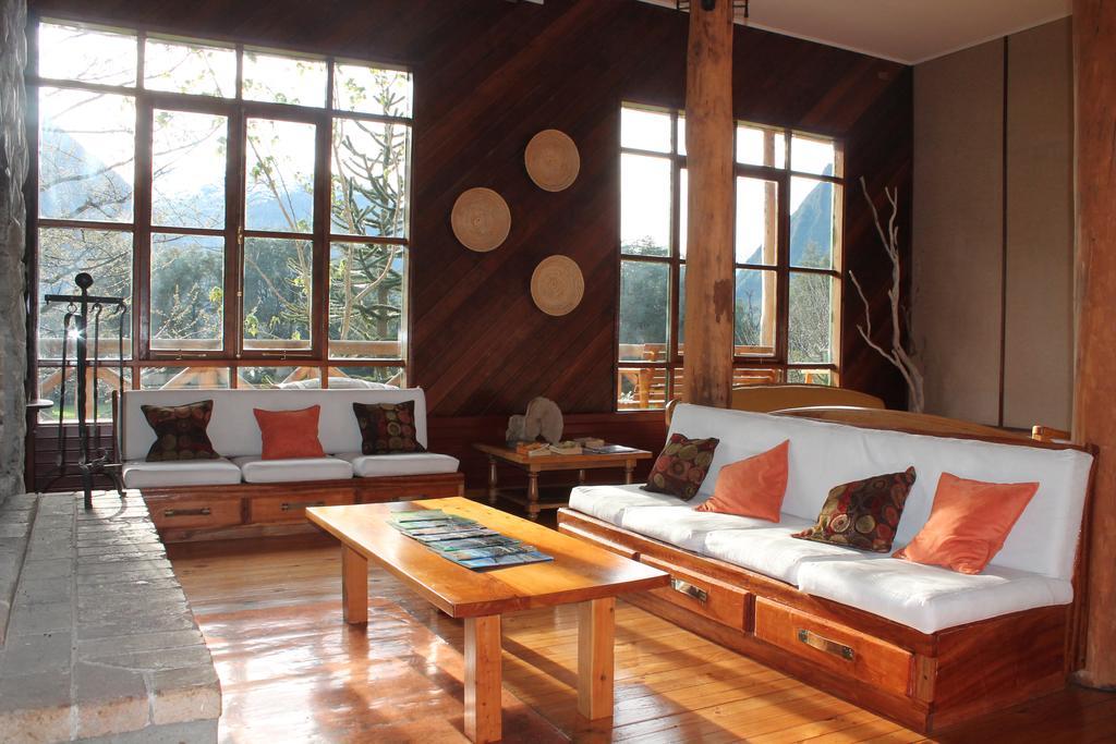Mitico Puelo Lodge Las Gualas Exterior photo