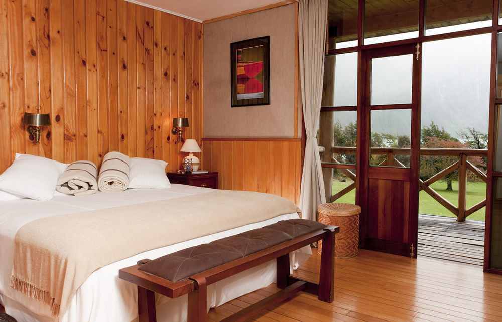 Mitico Puelo Lodge Las Gualas Exterior photo