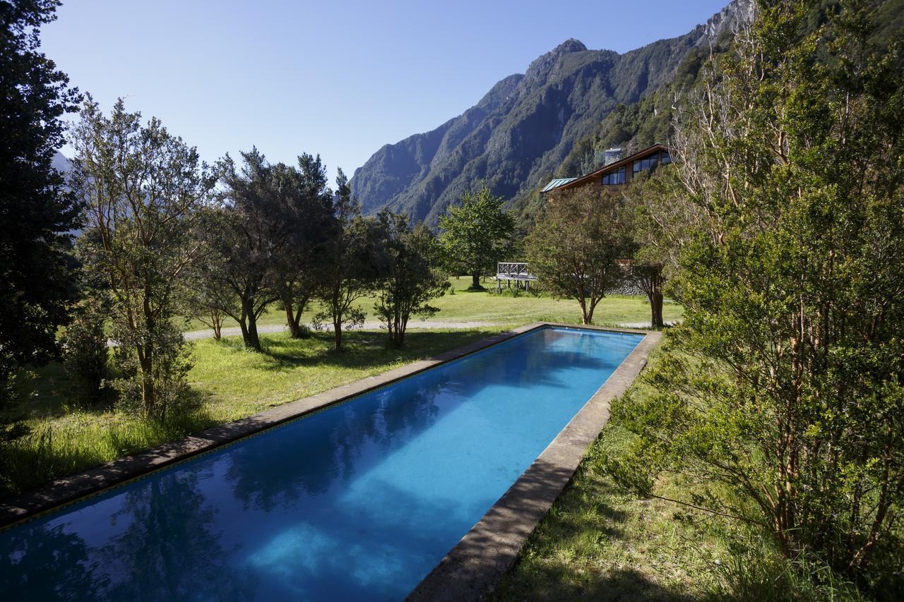 Mitico Puelo Lodge Las Gualas Exterior photo
